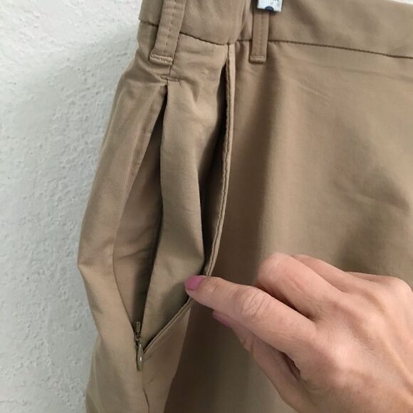 Izod flat front tan shorts 40* - Picture 6 of 7